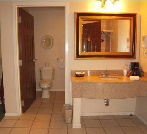 Colonie Inn And Suites Latham Dış mekan fotoğraf